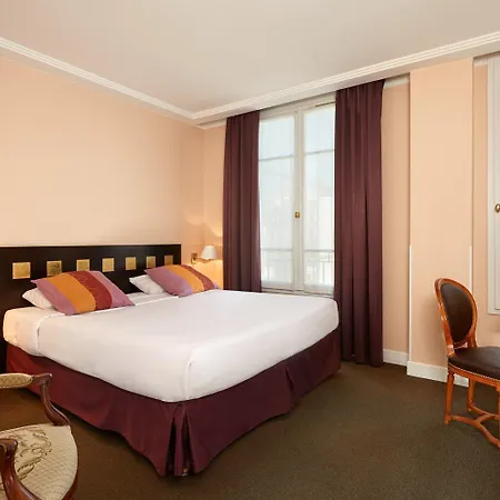 De La Jatte Hotel 3*