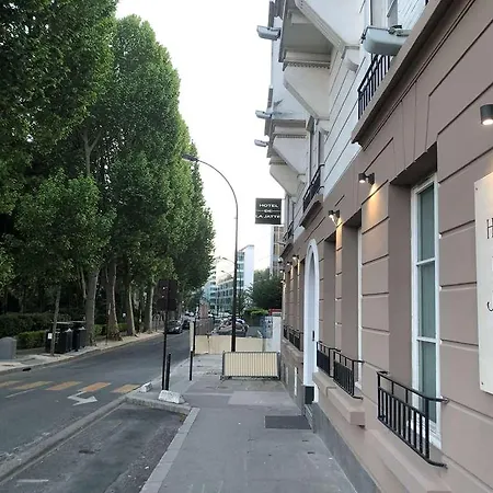 Hotel De La Jatte 3*