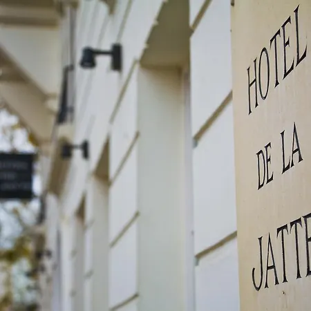 De La Jatte Otel