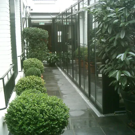 De La Jatte Neuilly-sur-Seine