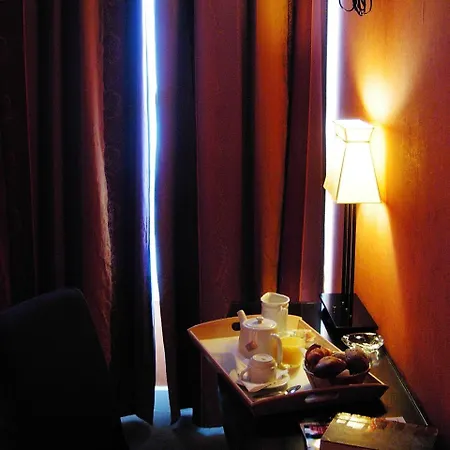 Hotel De La Jatte 3*