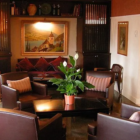 Hotel De La Jatte