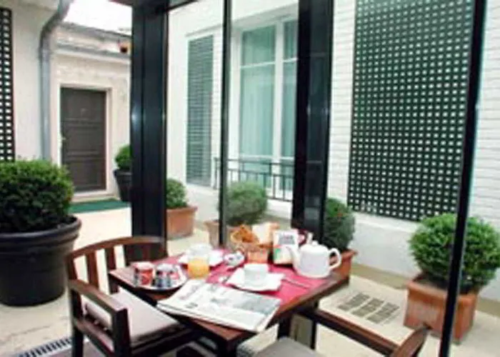 Hotel De La Jatte Neuilly-sur-Seine
