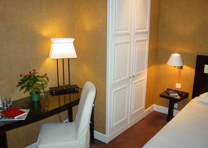 Hotel De La Jatte
